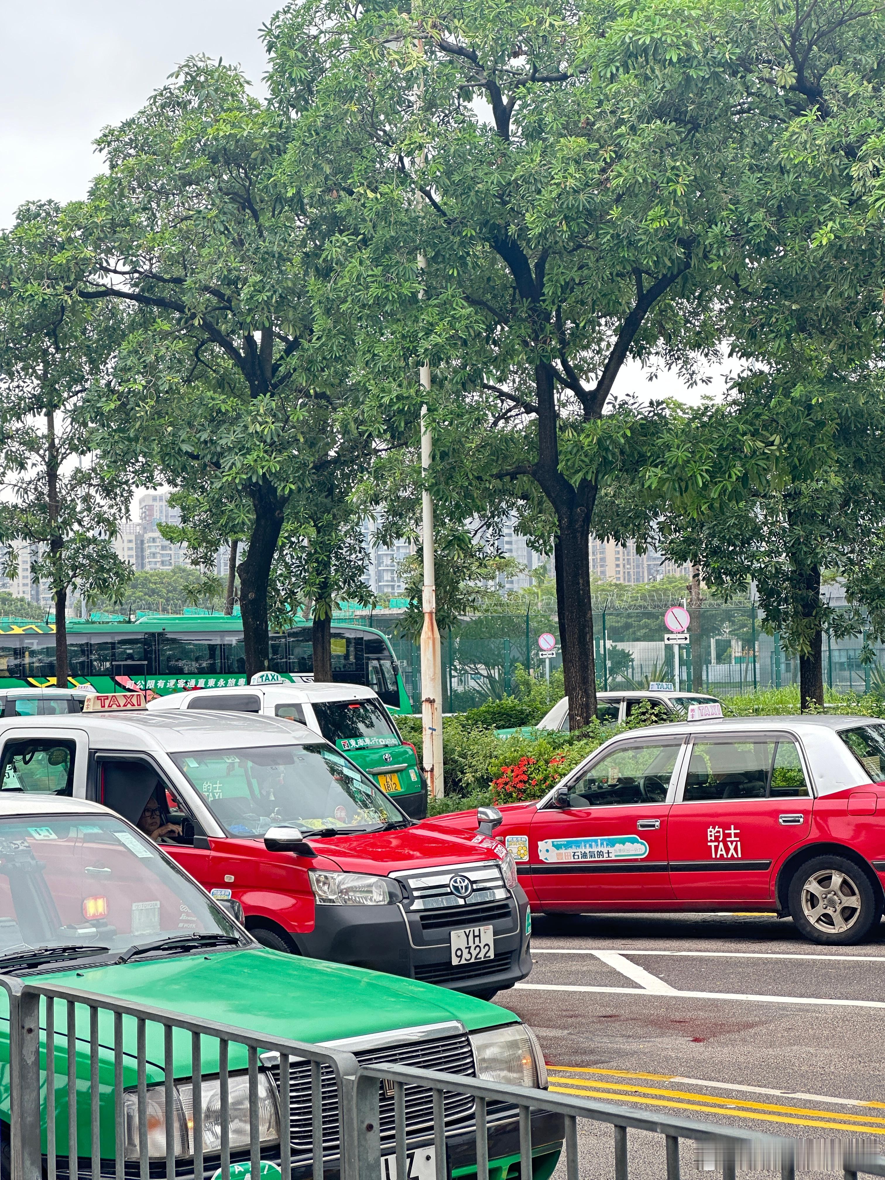 姜涛[超话] 吃饭这一块还是得相信香港🇭🇰顶流姜涛 毕竟愿望是和女朋友一起在