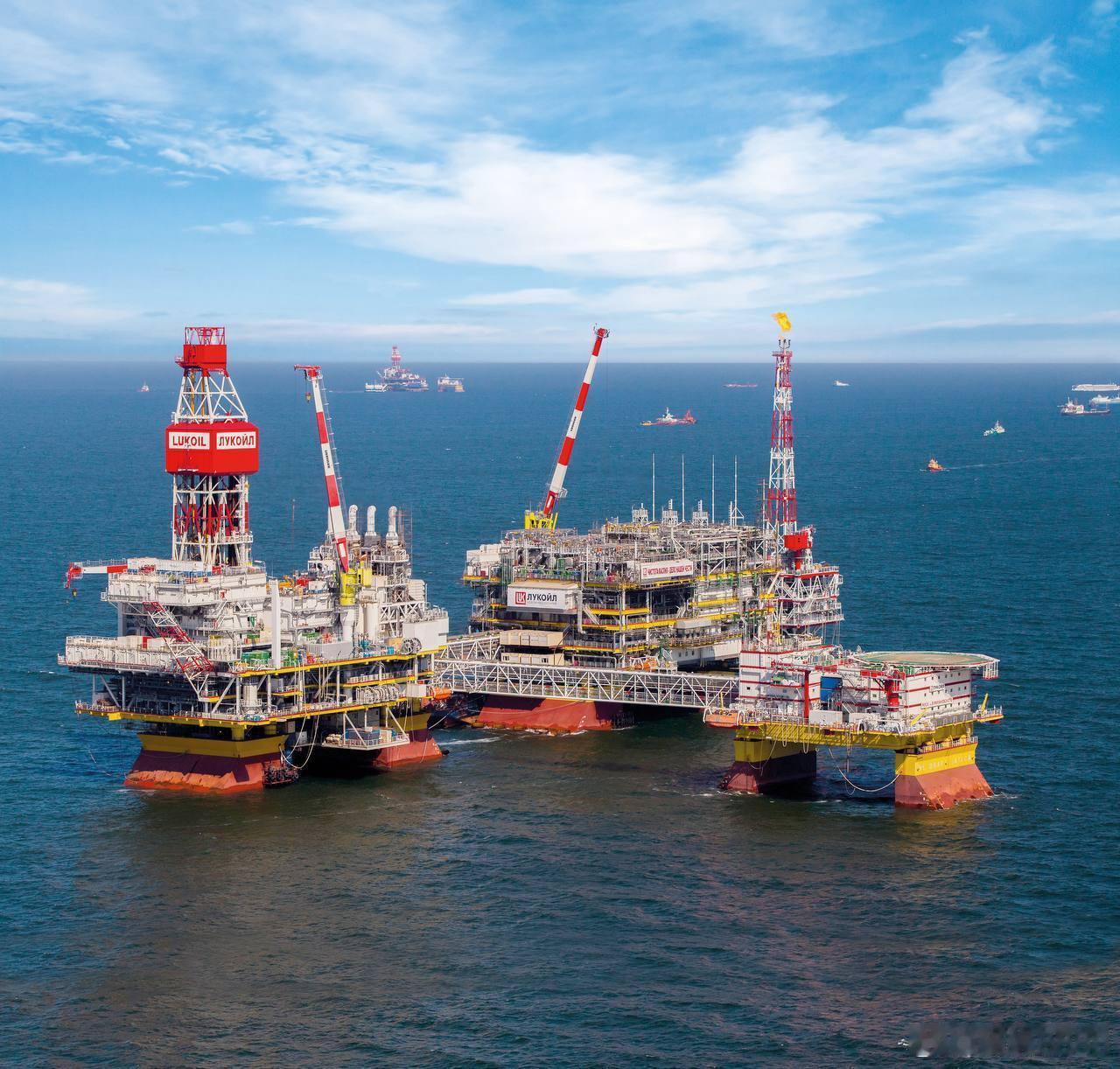 🇺🇦📈🇷🇺史上首次海上打击：乌克兰国家安全局无人机重创卢克石油里海石油