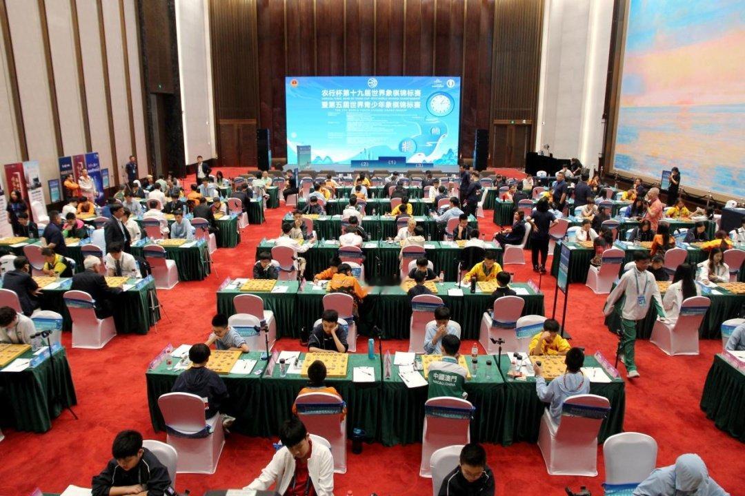 越南棋手首夺象棋世锦赛冠军 第十九届象棋世锦赛总决赛落幕，越南棋手赖理兄战胜中国