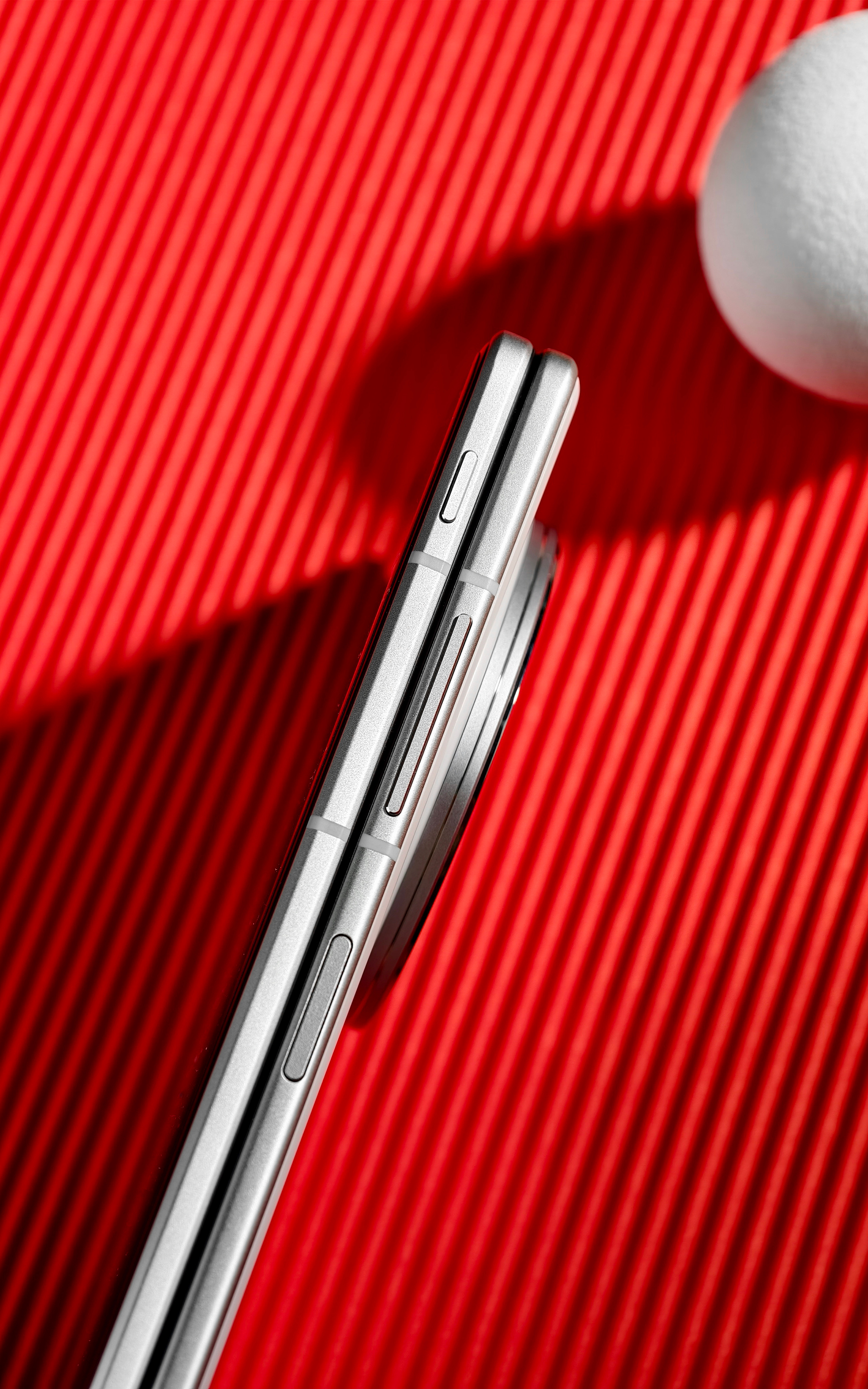 vivo X Fold5 最强果搭！来组细节图[照相机]6999元起，你打算出手