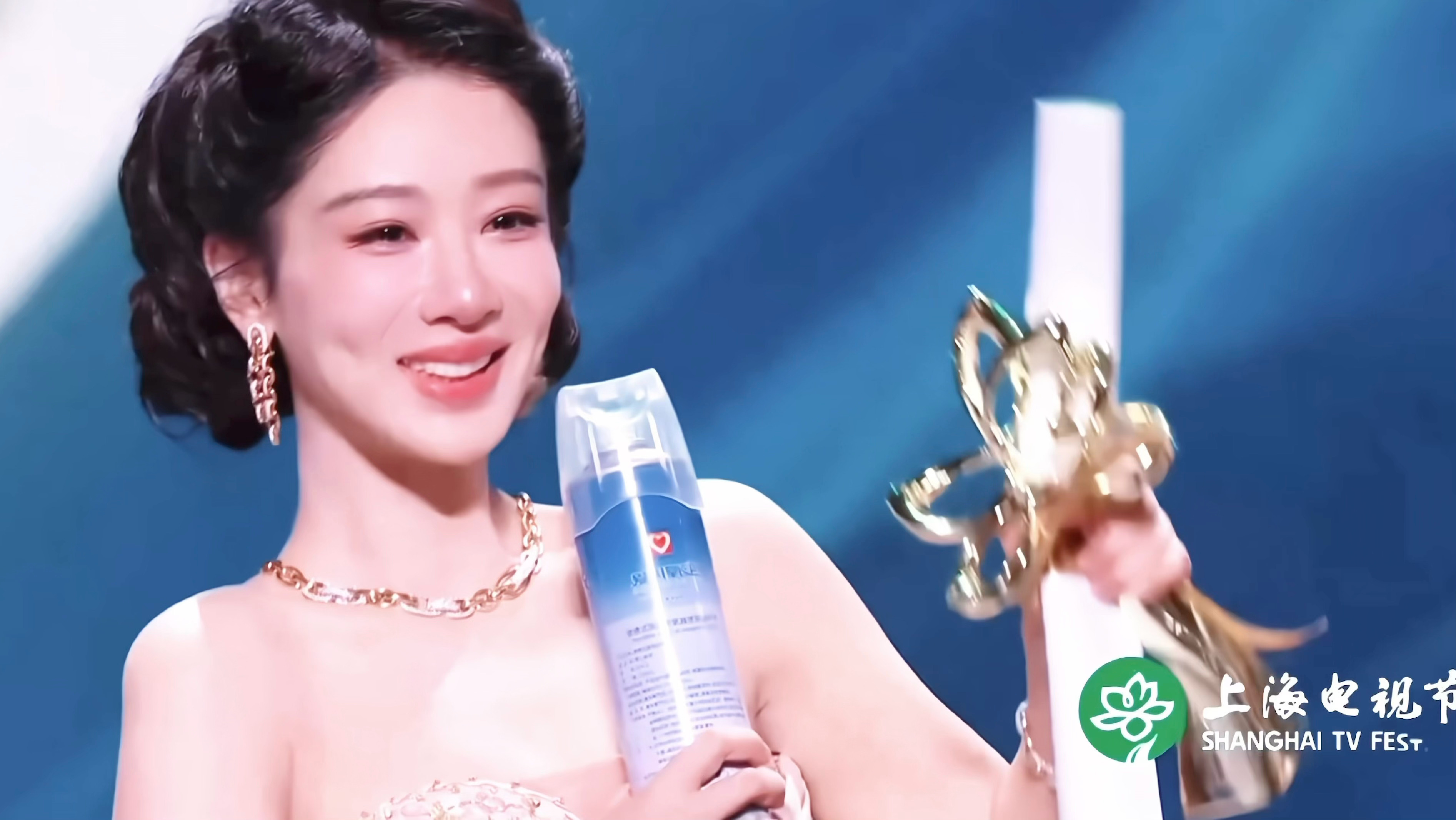 永远笑着吧 做你的观众很幸福白玉兰最佳女主杨紫