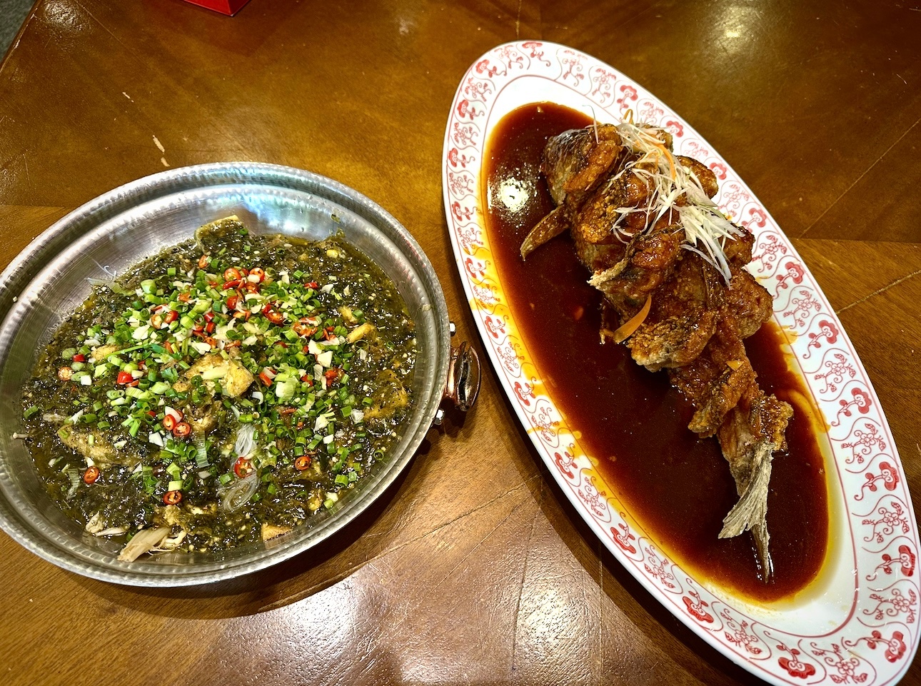 照例，看《歌手》前，要下顿馆子。 
