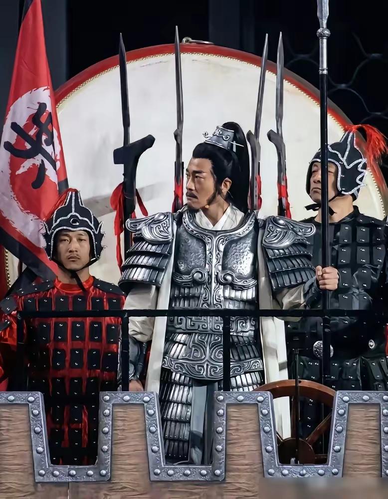 用一句俗套的话来说，其他版本的项羽都是演的，只有何润东版本的像是项羽本尊亲临，绝