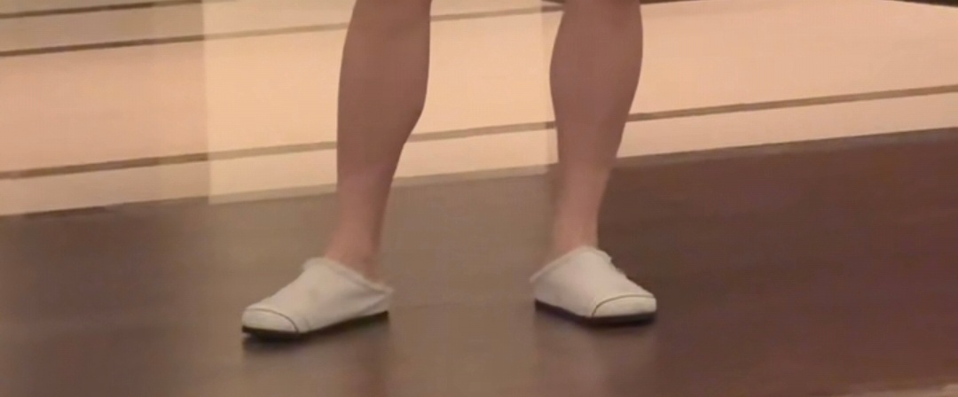 袜子印好明显啊，哈哈哈哈哈哈哈 