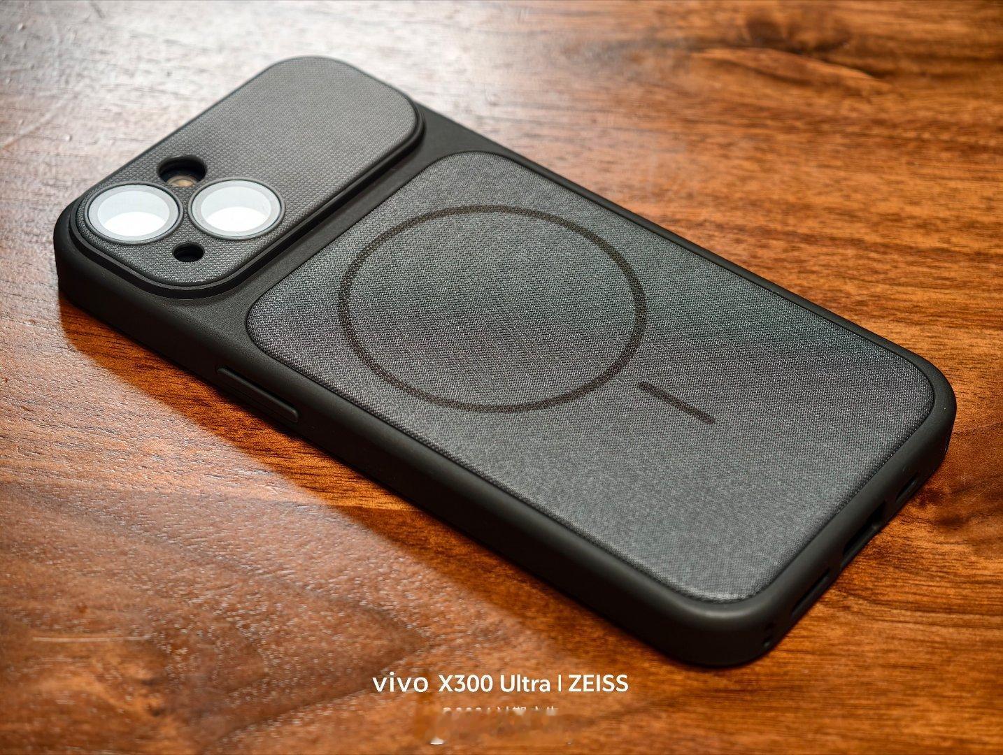 给iPhone 13换了个新的手机壳，看着就跟换了个新手机似的。[卡皮巴拉] ​