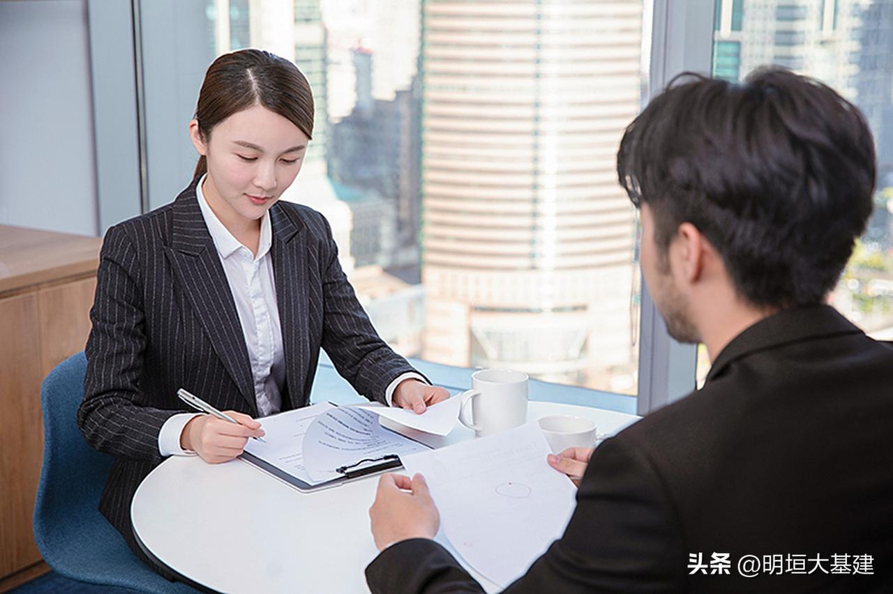 一个博士生，面对应聘的刁钻题目，不慌不忙抛出了答案！要是换做是你，也能做的对答如