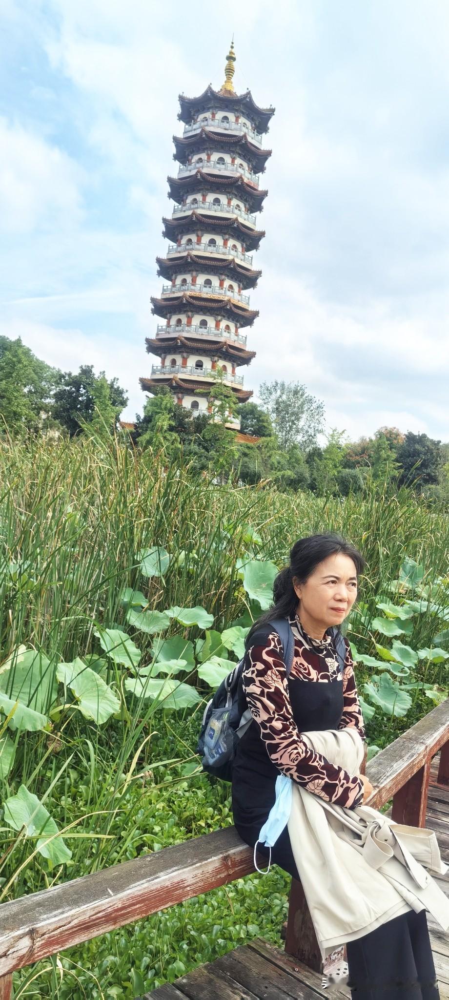 我为什么对儿媳好？

国庆节我会有一天与三个好友去潜江逛了一天。上午逛公园，下午