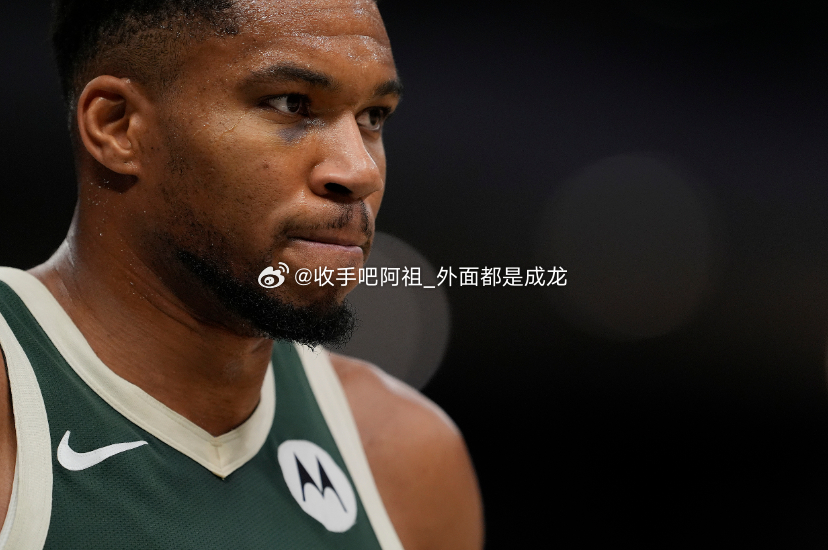 据Shams报道，雄鹿当家球星字母哥与其经纪人萨拉蒂斯已开始与雄鹿就他的未来展开