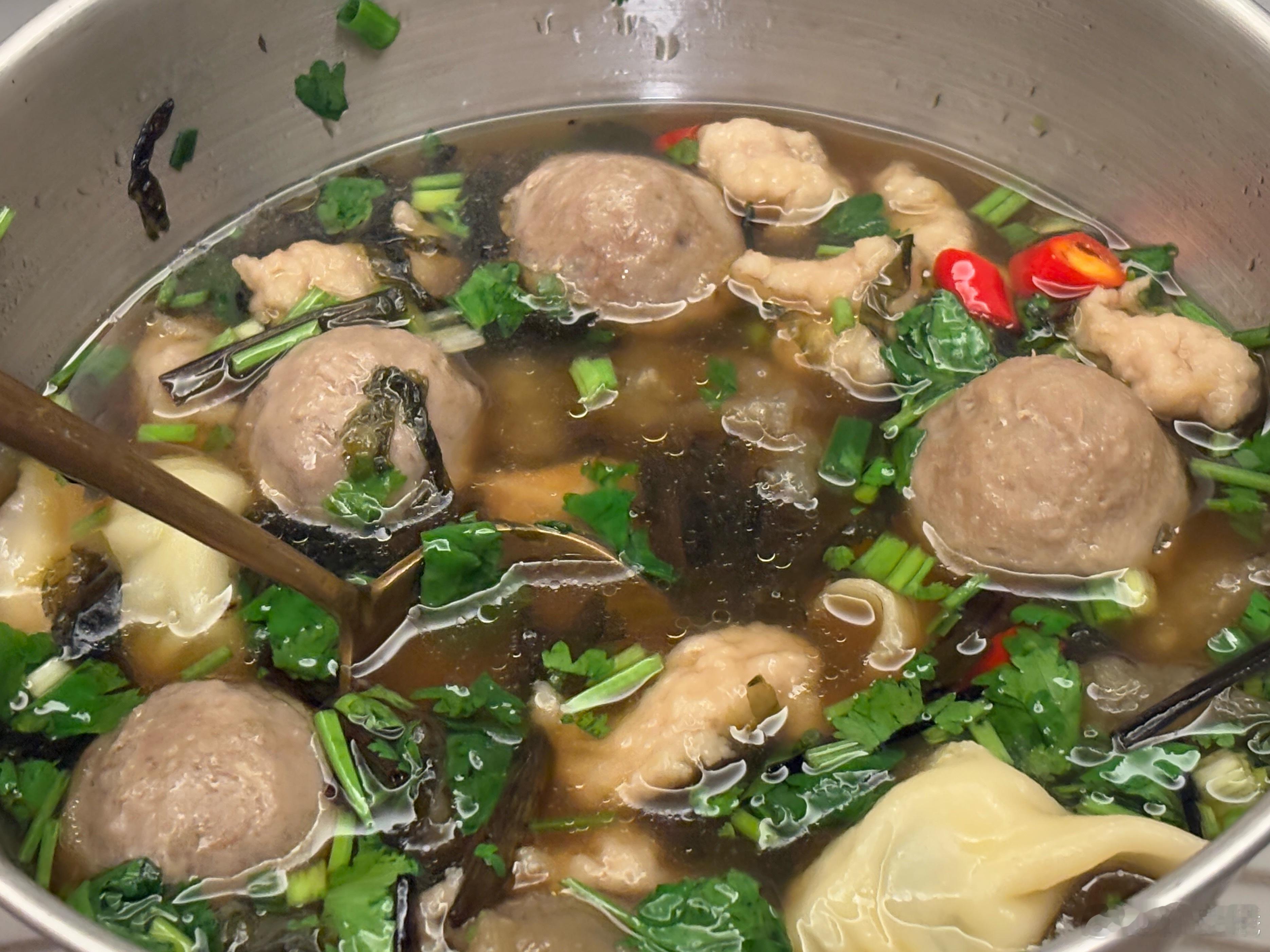 福鼎瘦肉羹+潮汕牛肉丸..很配 ​​​