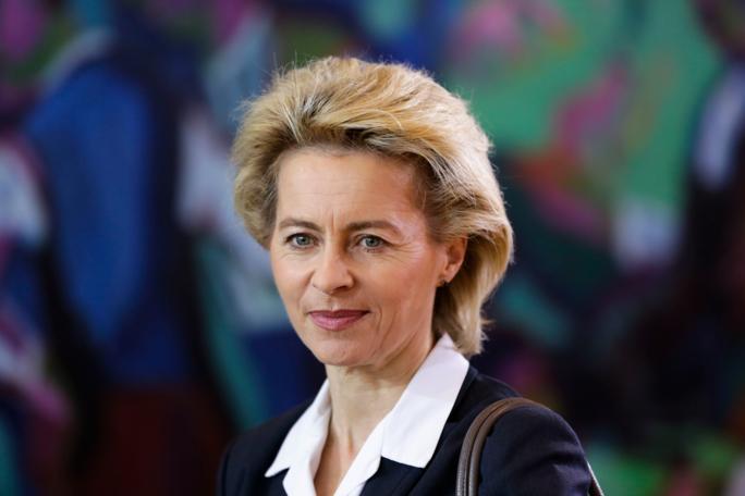 政治新闻网：冯德莱恩与科斯提奇访乌之行濒临泡汤
 
媒体称，二人原计划携已达成一