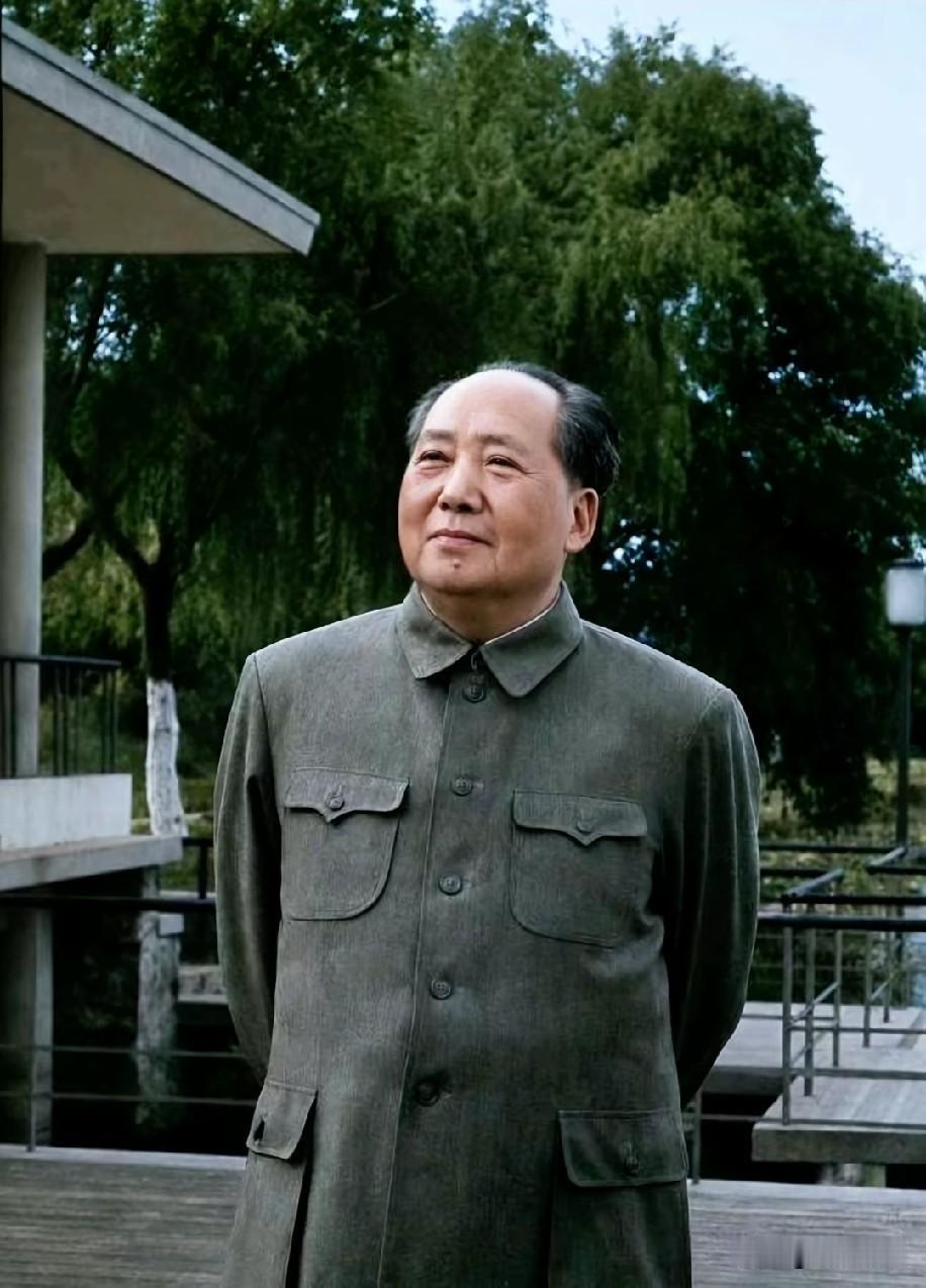腐败能毁掉一个朝代，也能断送一个国家。腐败是罪恶的根源，官员一旦腐败心里就没有人