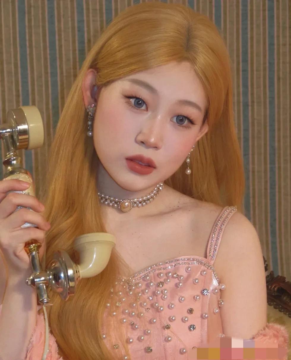 看完沈佳润的天价妆造，我悟了……
现在的顶级化妆师，
玩的根本不是“美丑”……是