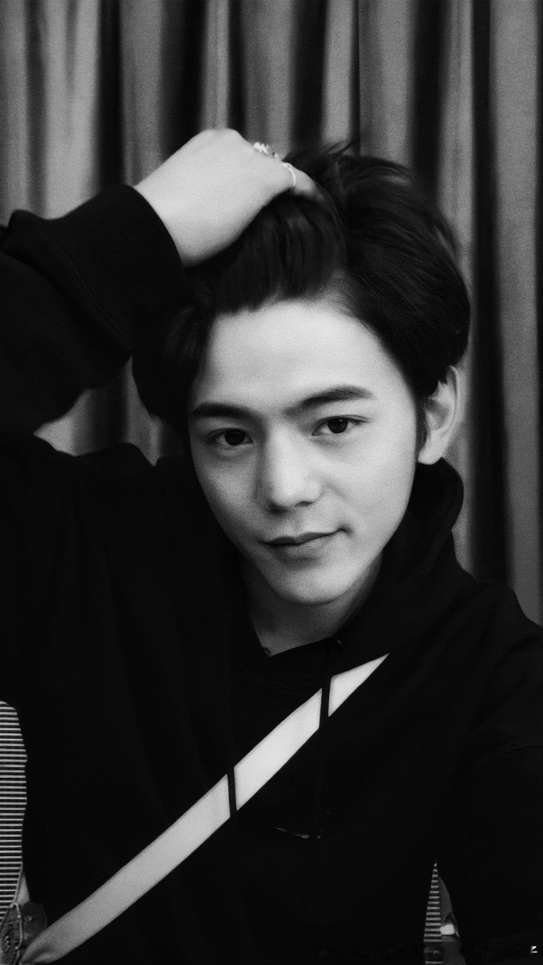 尽情表达心中所想理塘丁真《那些沉默的故事》那些沉默的故事（