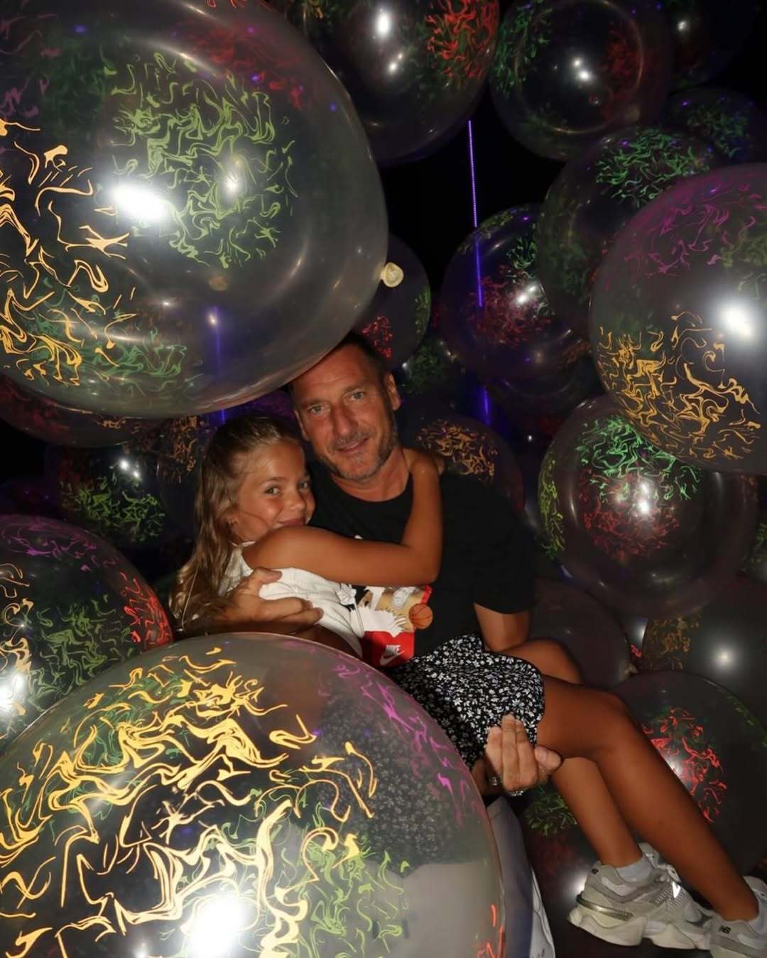 伊莎贝尔10岁了，托蒂更新ins庆生：“我的挚爱，今天是一个特别的日子，充满了幸