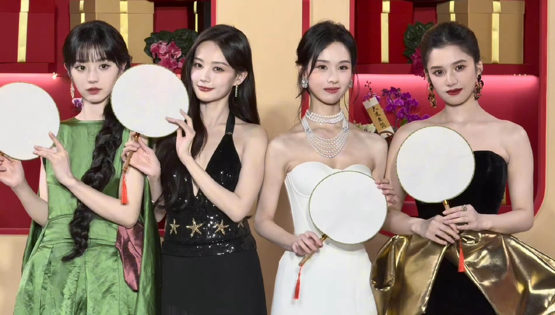 微博之夜四大美女：田曦薇 李一桐 陈都灵 张婧仪 