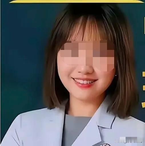 据说：
曾医生已赴香港发展！
原医院官网信息已更新，她的名字悄然消失。

具体为