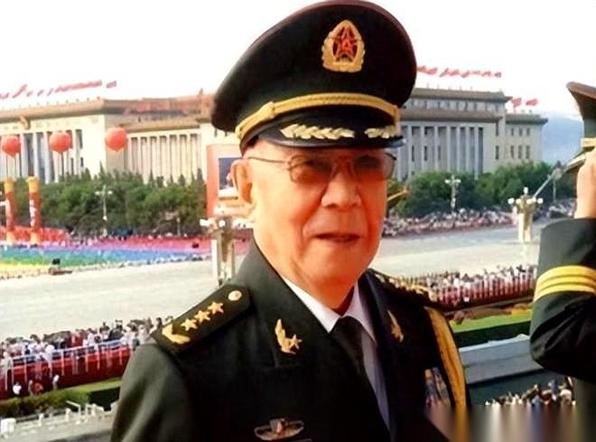 正战区级军官到现在为止，军队举行的全都是晋升上将仪式。
真正被叫做授予上将的在我