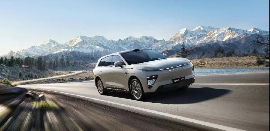 这就是赤裸裸的现实啊，一箱油在哪个国家最贵:
​英国：约需800元人民币，
日本