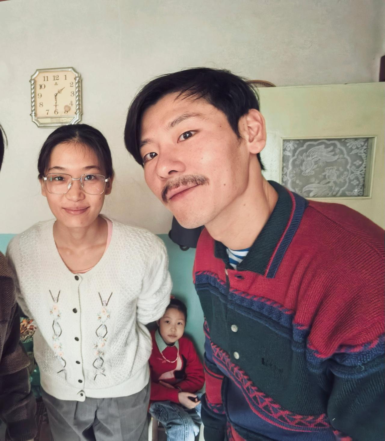 恭喜张大磊的新电影《我们为何要做梦》正式杀青。这部全部在呼和浩特拍摄完成的电影，