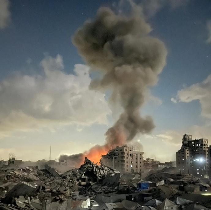 当地时间昨天晚上，以色列空袭了巴勒斯坦加沙市胜利街区的一家联合国卫生中心。伤亡情