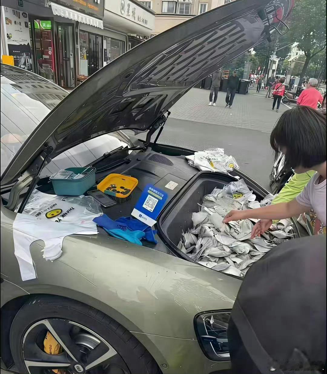 雷军要是看到这一幕，也欣慰了吧，终于有人懂他了 