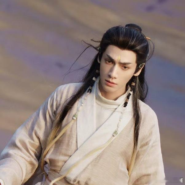 罗云熙用《水龙吟》上海站演唱会证明，内娱售后天花板非他莫属！唐俪辞专属独家福利让