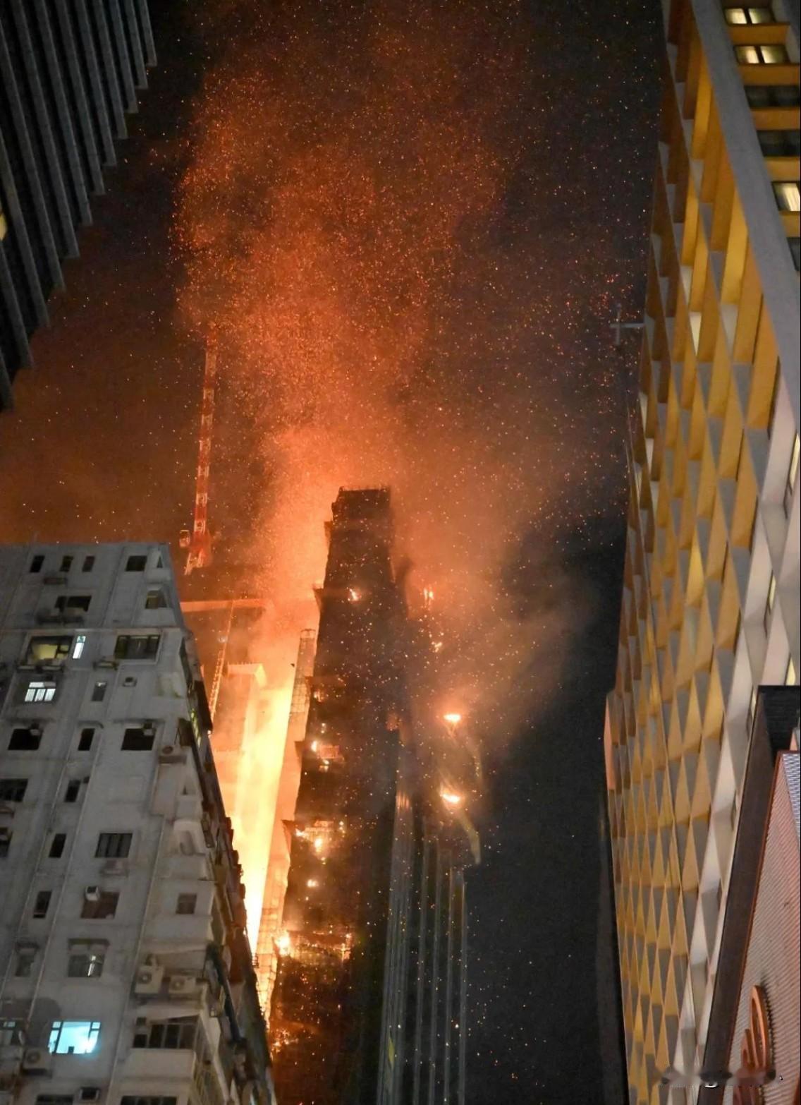 [炸弹][炸弹]在当下全国处于临战状态，我们要加倍警惕敌特分子出来搞破坏，我们每