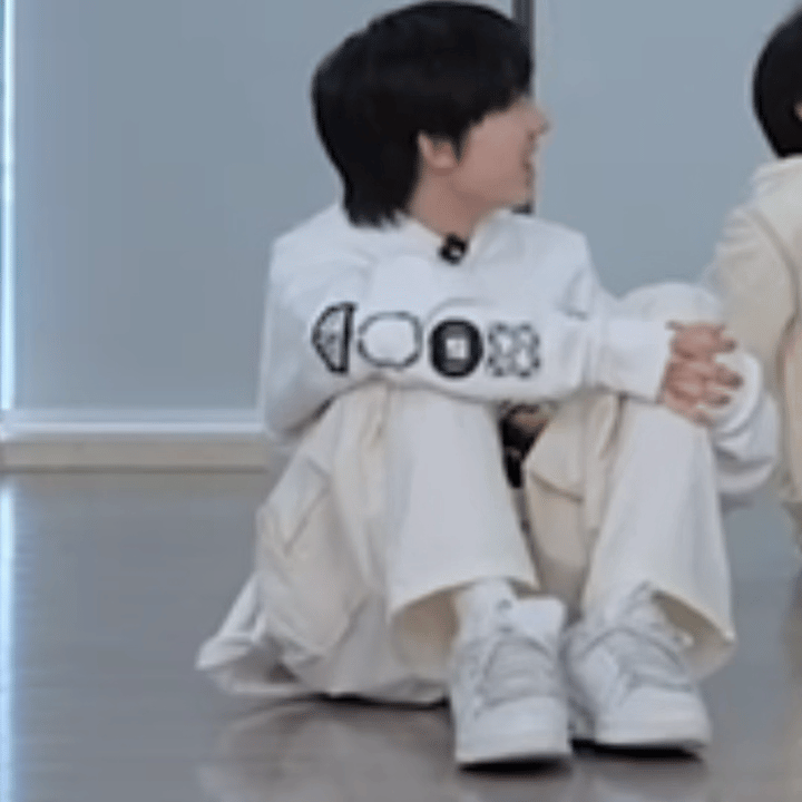 就hin可爱 
