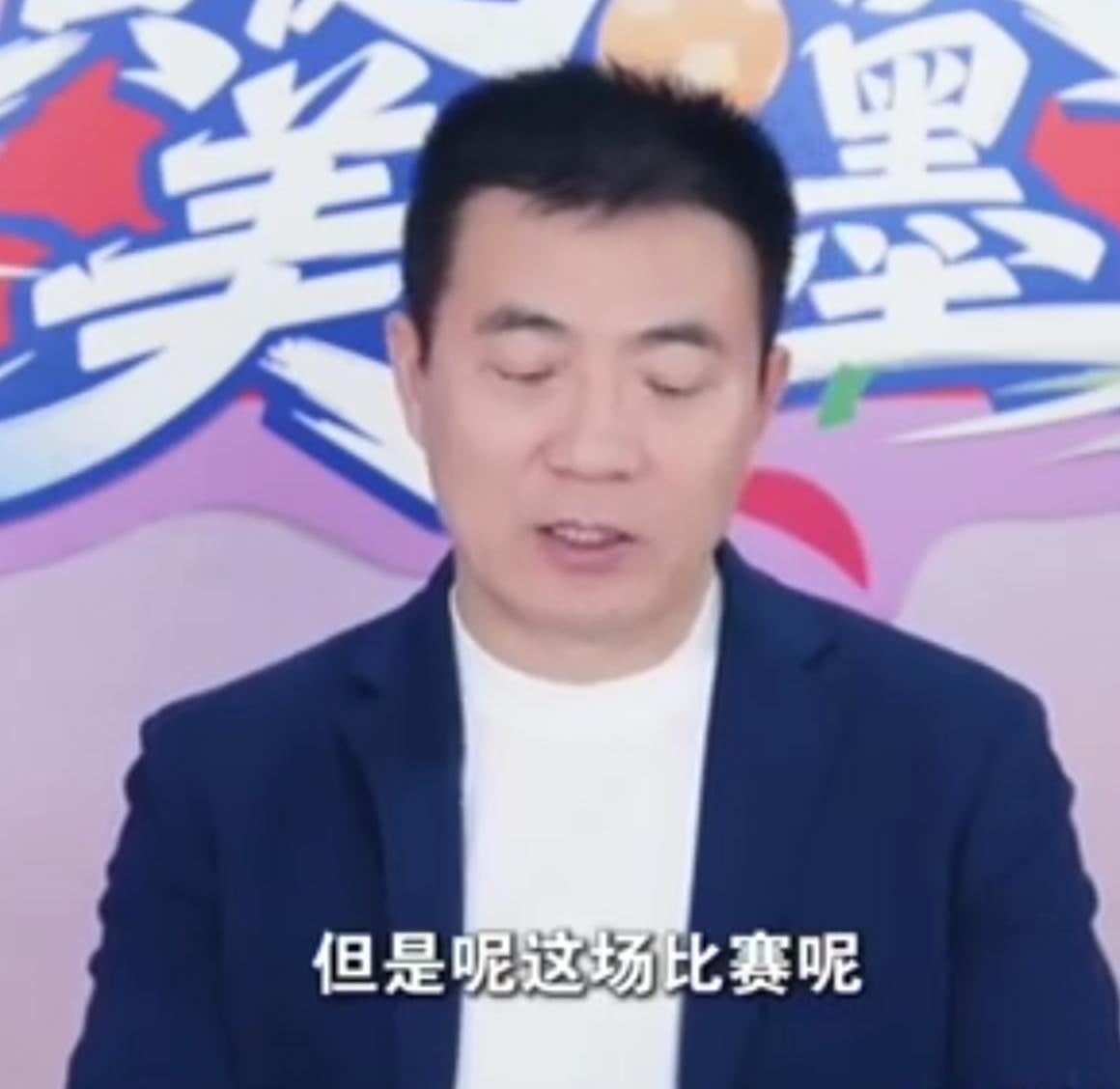 发现一个现象：日本人自己说，日本队不行；而我们的解说员，却都在夸日本队厉害。

