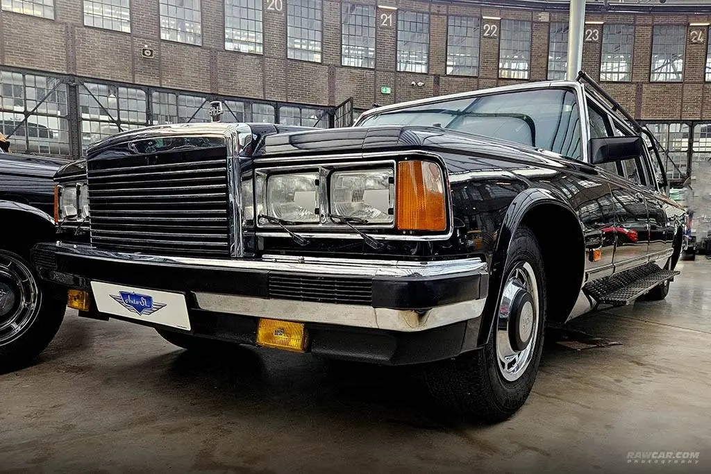 这是当年的苏制豪华大轿车？。ЗИЛ(吉尔)41072