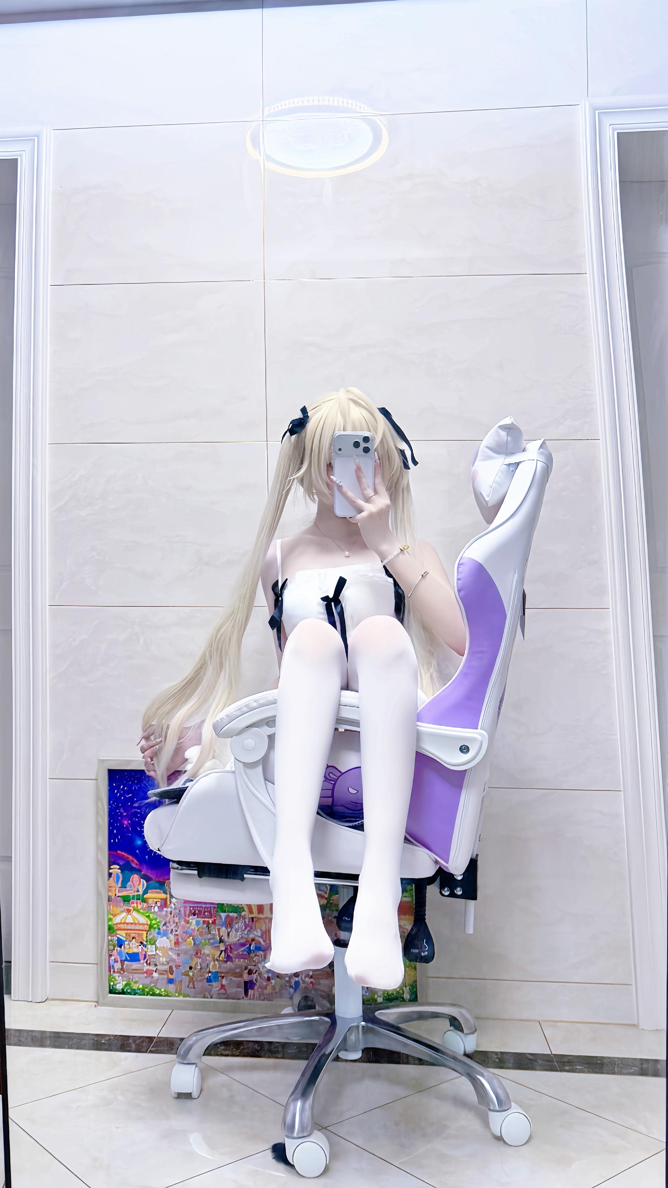 悄悄做个梦给你。