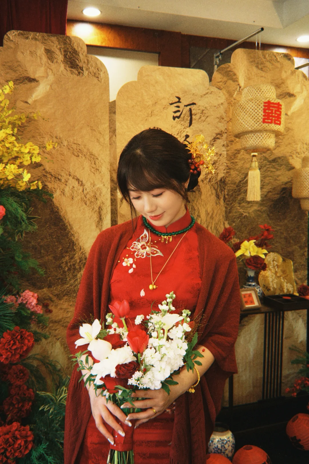 🏮订婚穿红色旗袍真的好明媚呀