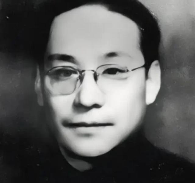 1943年，开罗会议上，罗斯福竟突然要将琉球群岛归还给中国，令人瞩目，然而，蒋介
