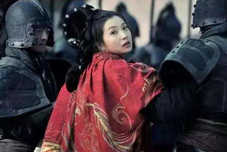 关羽月下斩貂蝉，真的是因为“女人是祸水”吗？细扒这段民间传说，你会发现，这背后藏
