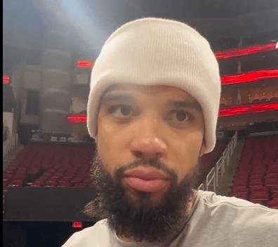 龙哥打火箭是真狠啊

怎么投怎么有，防守杜兰特也是不遗余力，从一个防守3D，硬生