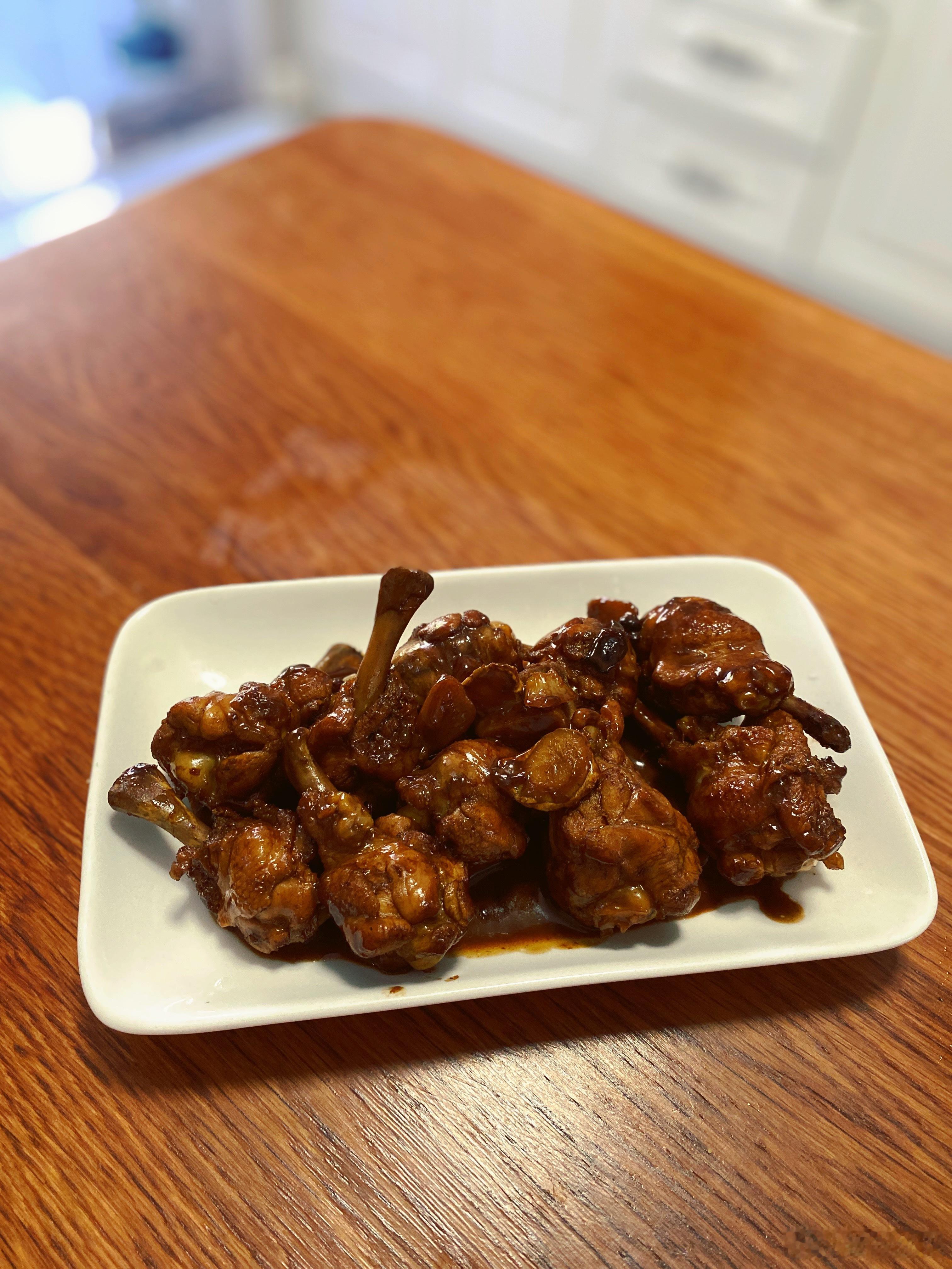 大鱼大肉吃了三天，不仅体重飙升，血压也控制地不好。今天终于可以吃个安稳饭了。好好
