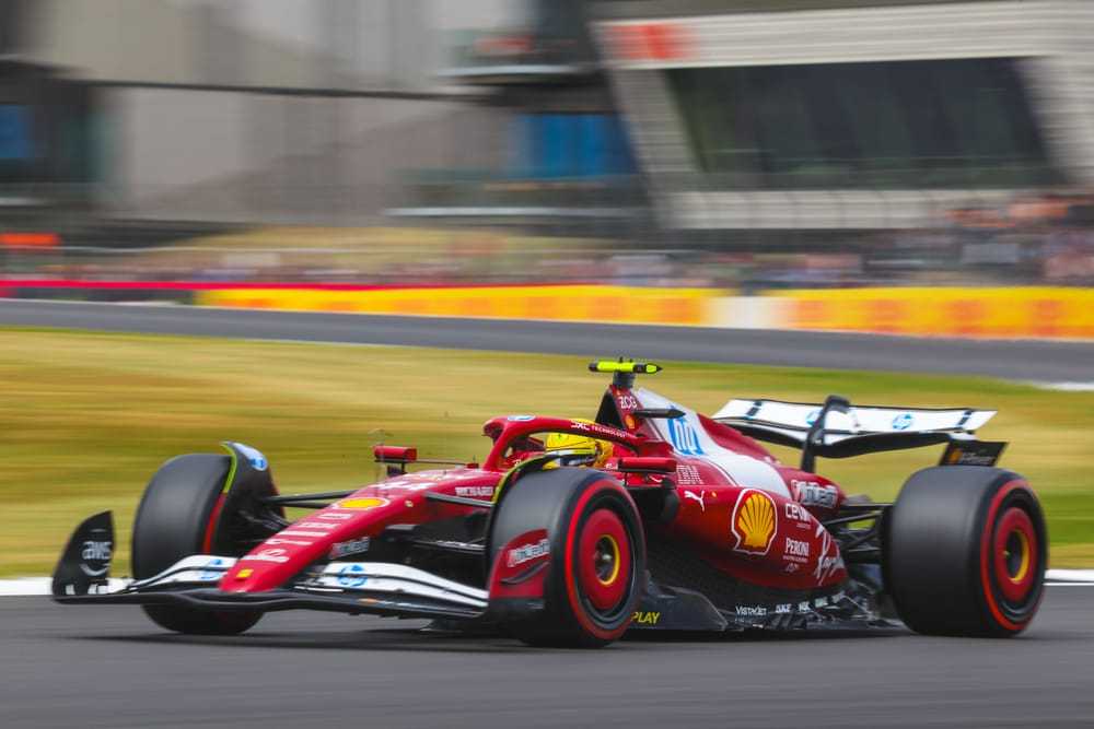f1 据Autoracer报道，法拉利在穆杰罗赛道完成了新后悬挂测试，没有遇到任