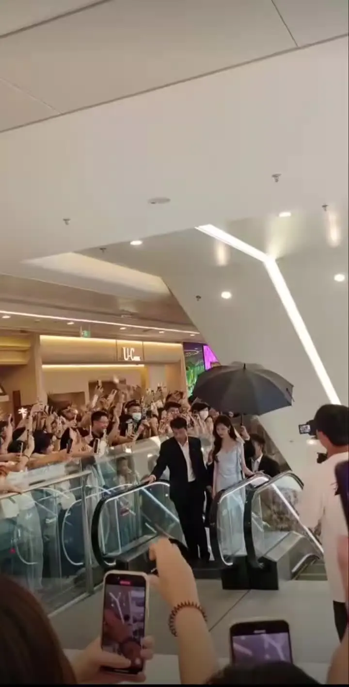 昨夜又见当年弃我不归的郎楚朝