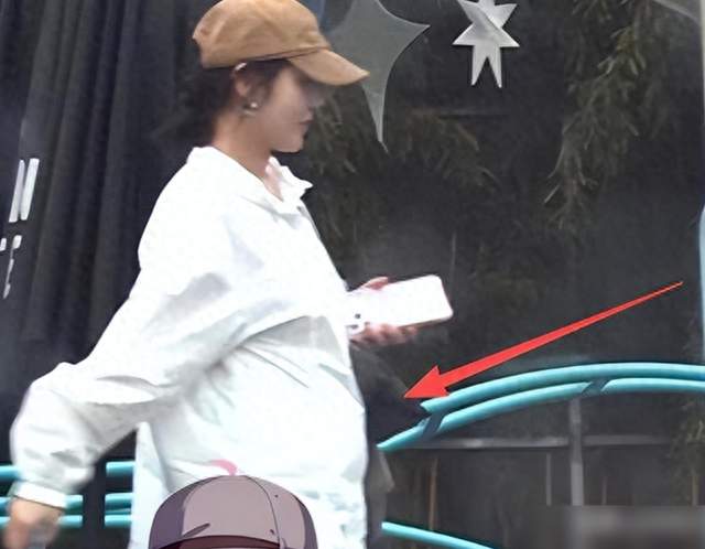 因一件白T被传怀孕，张佳宁背后的“舅舅绯闻”该停了