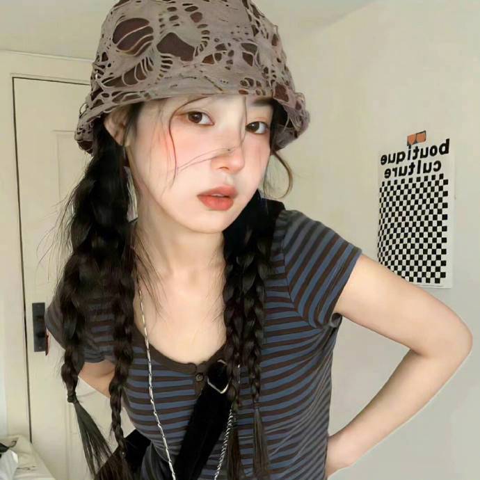 喜欢泰戈尔的一句话：有一个早晨我扔掉了所有的昨天，从此我的脚步就轻盈了。 
