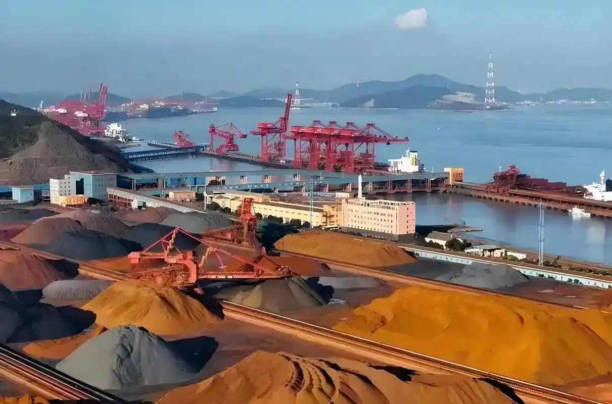 美国彻底慌神！中国稀土企业直接停供，轰炸伊朗的导弹断供成真，这波反制绝了！

当