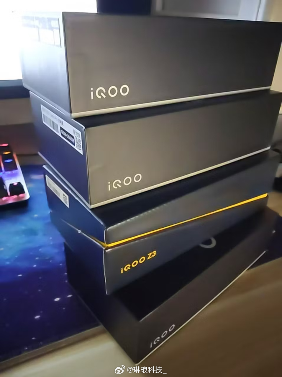 一次性囤了好几台iQOO新机，这款Z11 Turbo真的戳中我！五代骁龙8+电竞