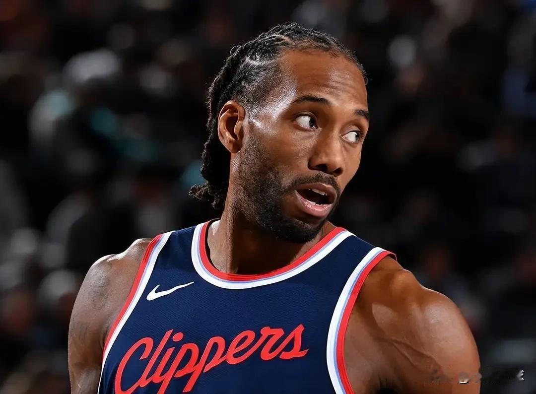 屋漏偏逢连夜雨阿！伦纳德因踩到场边球迷脚踝扭伤明天对阵篮网出战成疑
 
今日，根