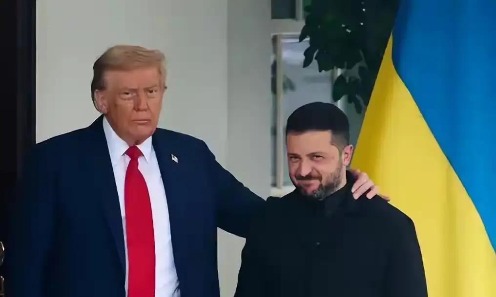 离上一任期还没多久，特朗普又回到白宫，这次到现在不到一年，外界最直接的感觉就是：