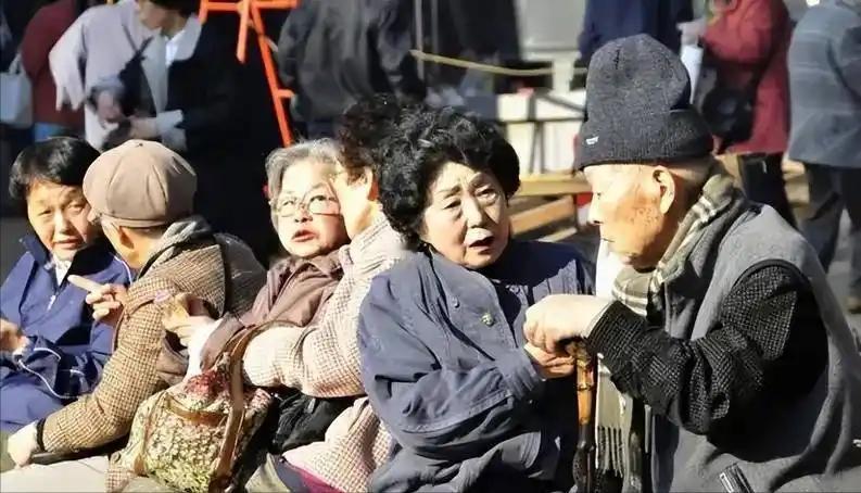 韩国正走向“灭亡”边缘，或将成为地球上，首个自然消失的国家！ 韩国国防部的征兵体