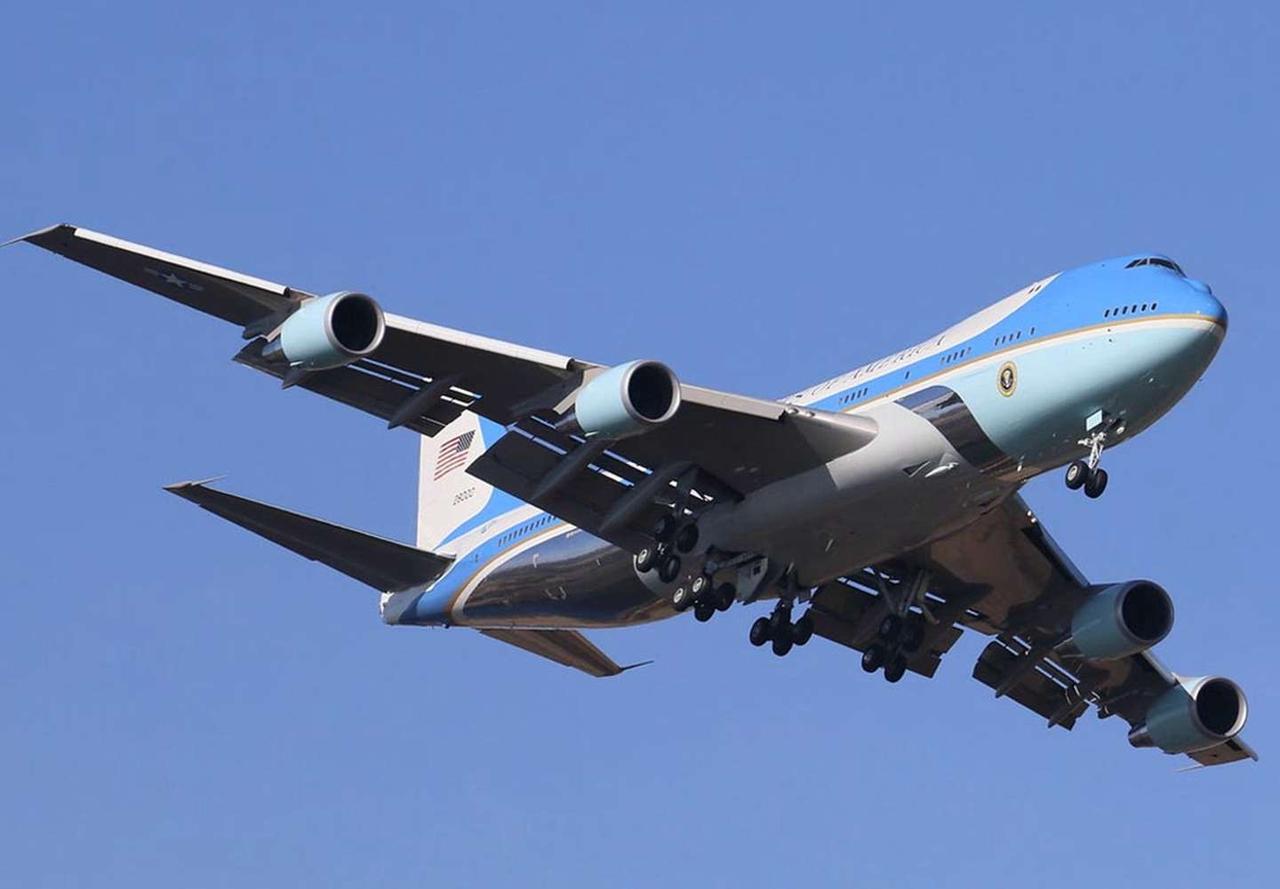 美军“末日飞机”指的是E - 6B“水星”战略空中指挥机，专为核战争“末日”场景