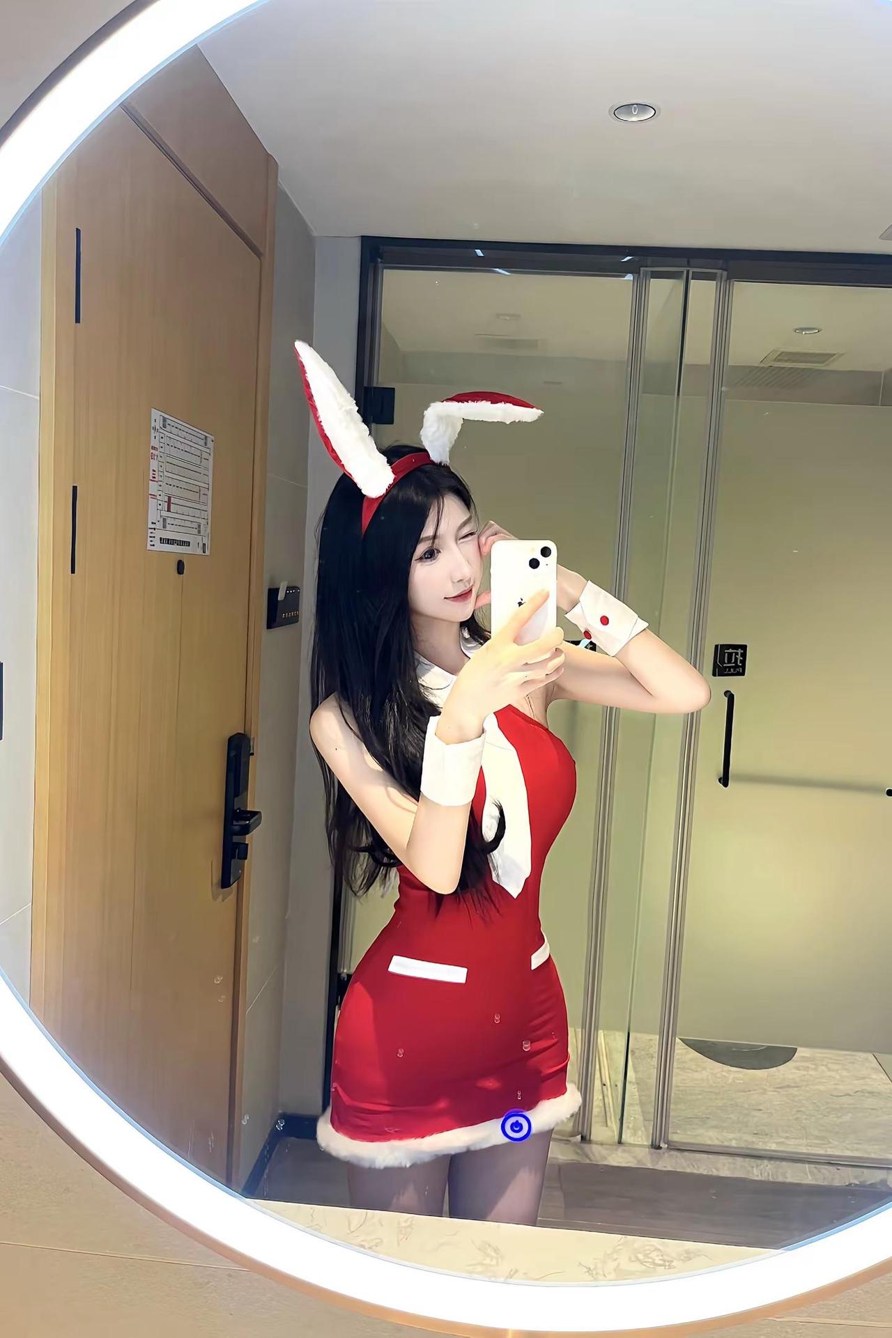 说什么又恨又爱 其实噩梦春梦全是我的脸吧