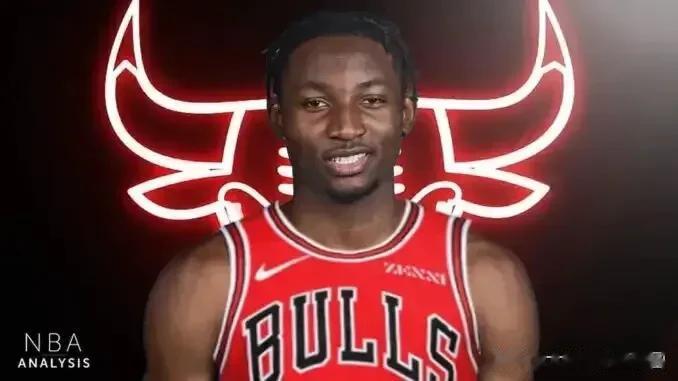据NBA分析网作者Sham报道，公牛队已正式放弃本赛季将全队摆上货架售卖进行重建