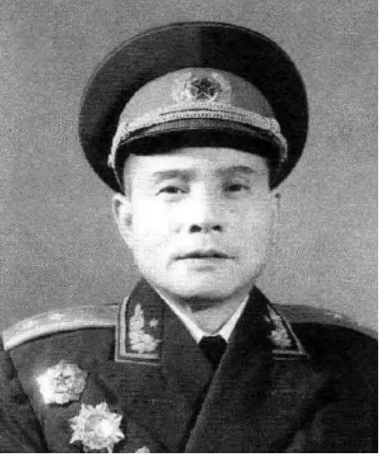 董存瑞19岁牺牲后，妻子守丧三年后改嫁，家人得到开国中将的照顾。1994年，北京