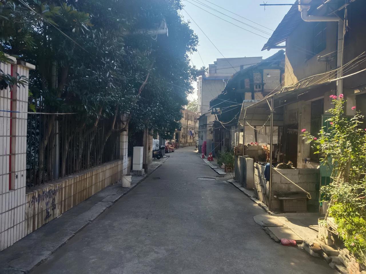 深入了一下湘潭市老城区的老巷子，湘潭老城区留下来的老巷子虽然已经不多了，但是看上